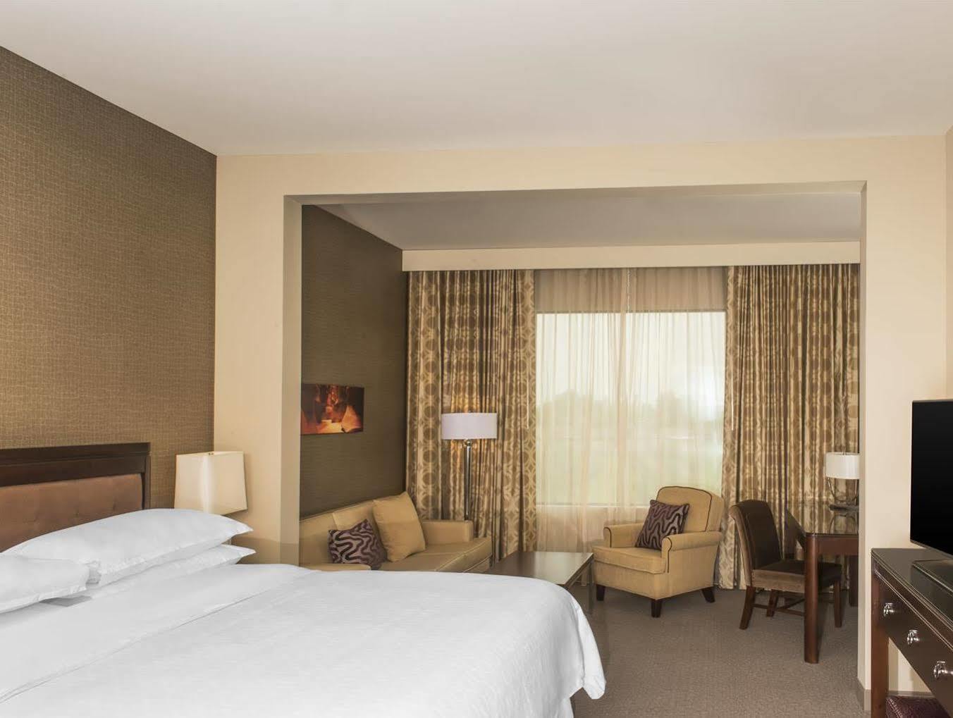 Sheraton Mesa Hotel At Wrigleyville West Luaran gambar